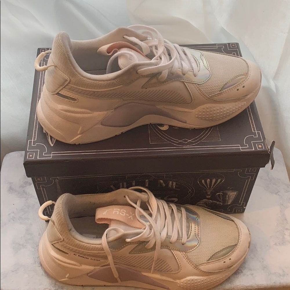 White Sneakers Used